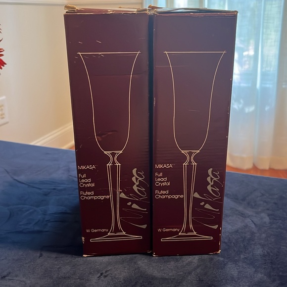 Used once 4 flute total - Picture 3 of 3